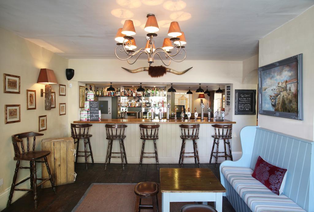 The Crown Hotel Wells-next-the-Sea Exterior photo